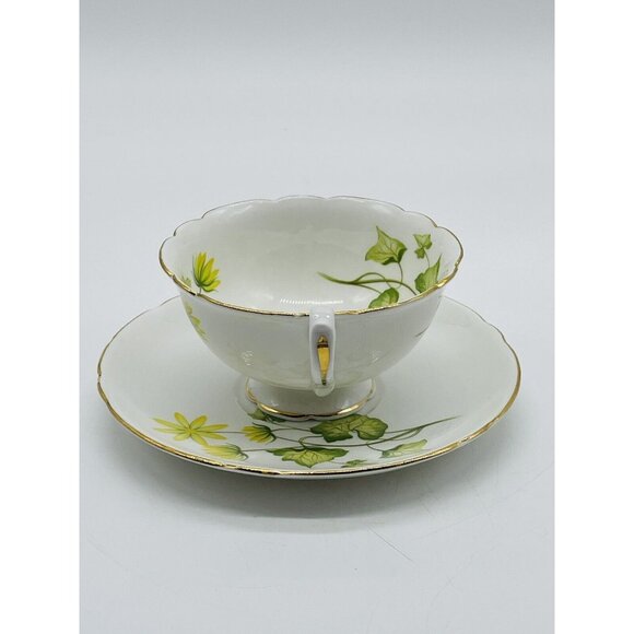 SHELLEY CUP AND SAUCER CELANDINE LINCOLN SHAPE ENGLAND 1960S YELLOW FLOWERS - Picture 2 of 9